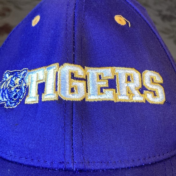 Cap! - Picture 2 of 9